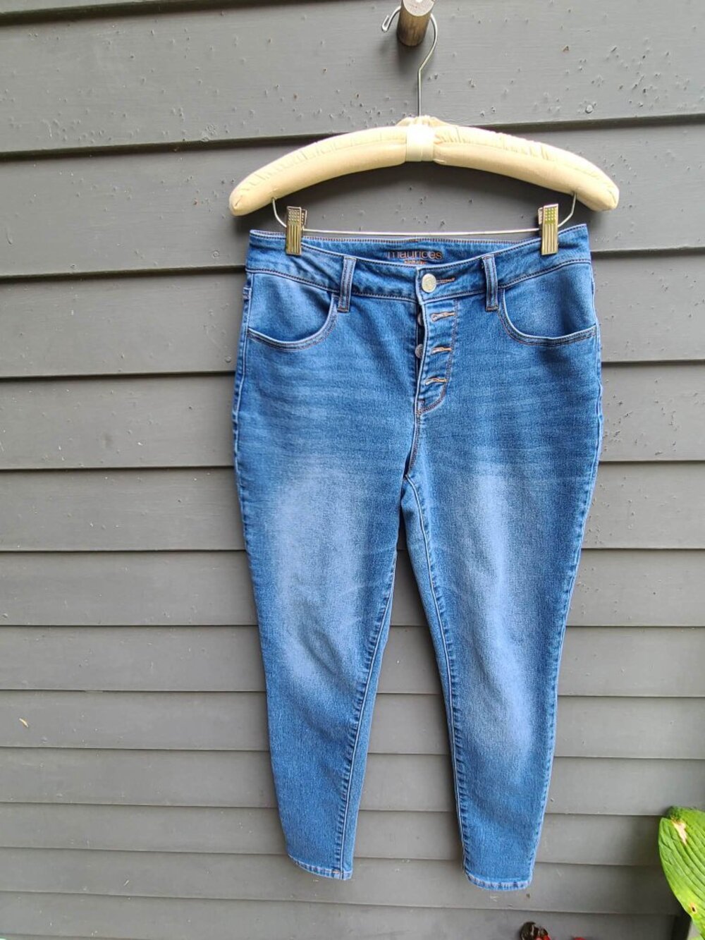 Maurices High Rise Medium Reg 4 Button Fly Jeans - Picture 10 of 11